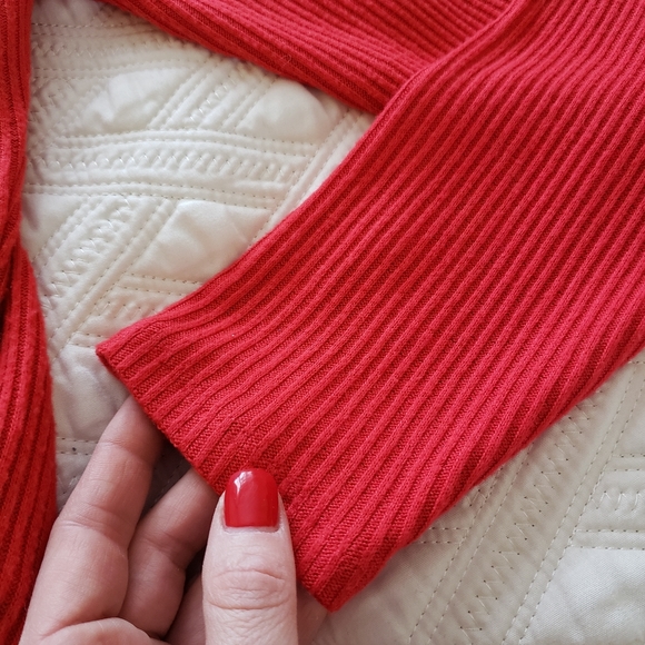 Blouses - Picture 4 of 6